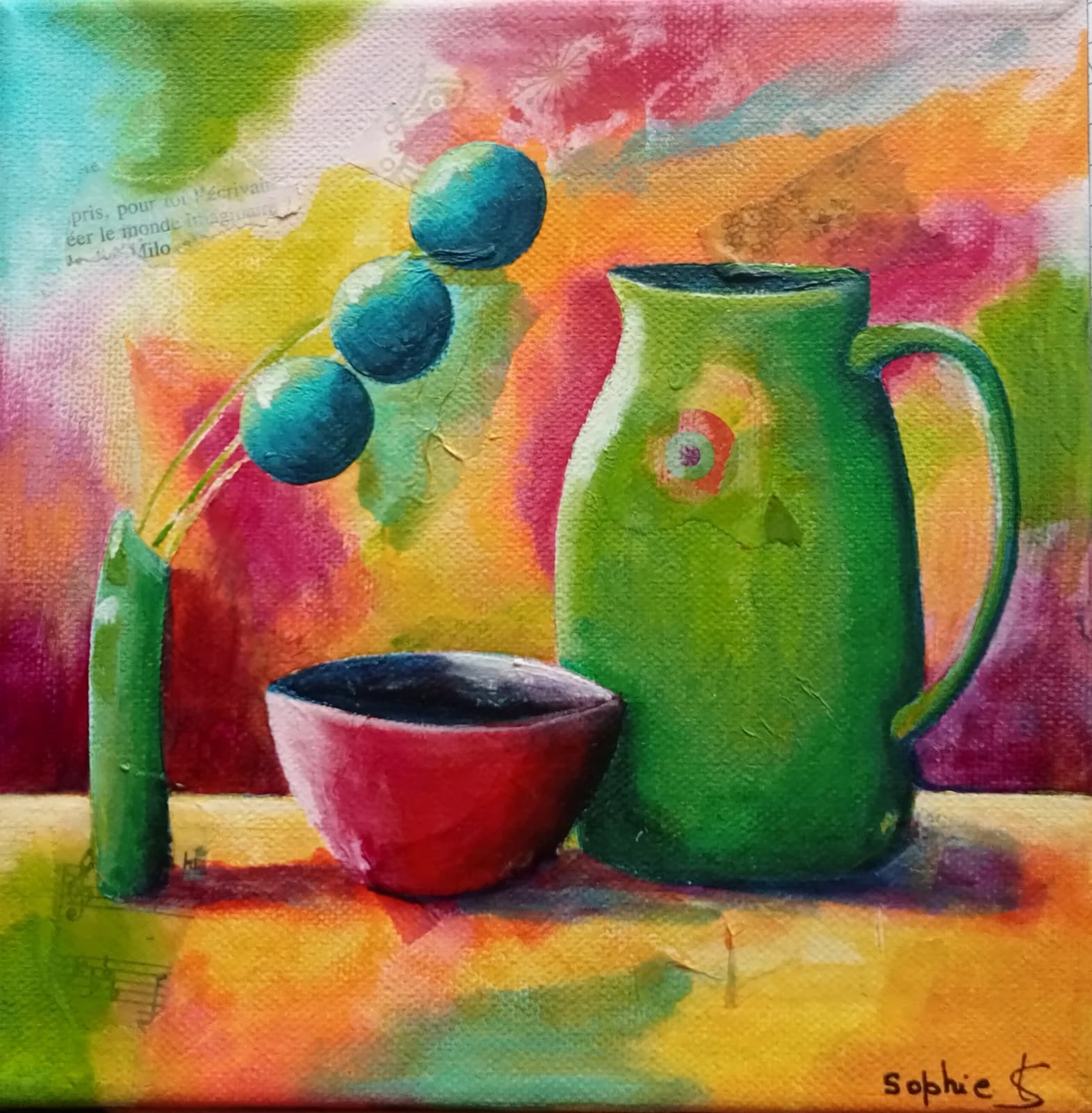 Peinture d'une nature morte avec pichet vert, bol rouge et sphères bleues sur fond multicolore.